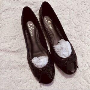 Delman | Shoes | Willa Flat | Black on Black